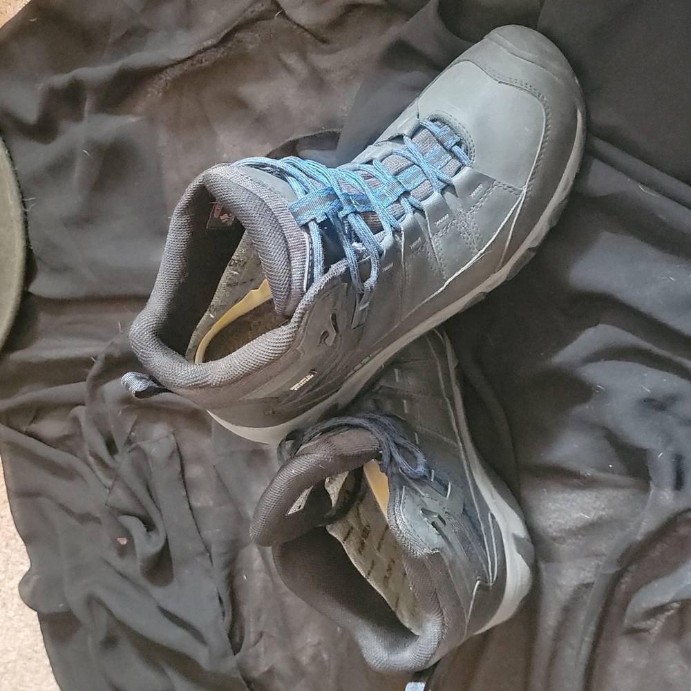 Keen hiking boots